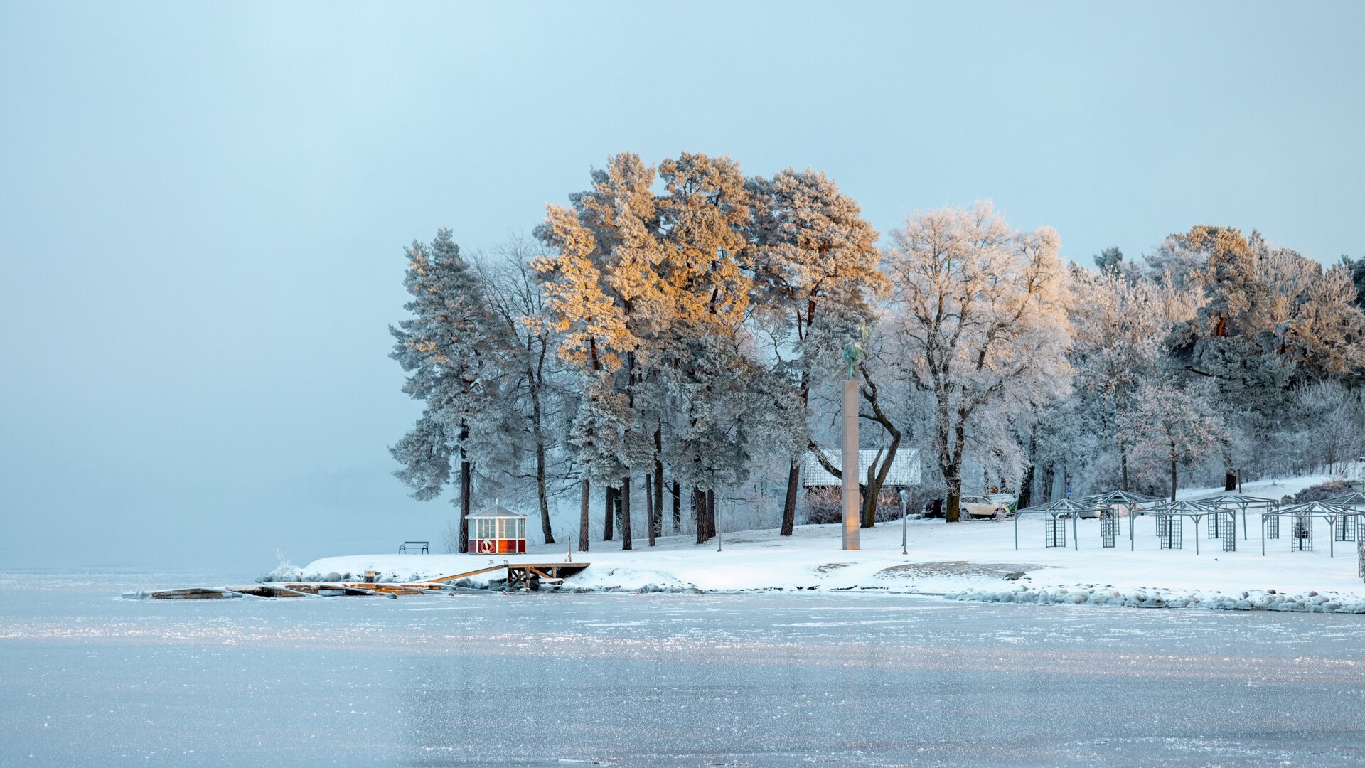 SH Lusthus I Snö